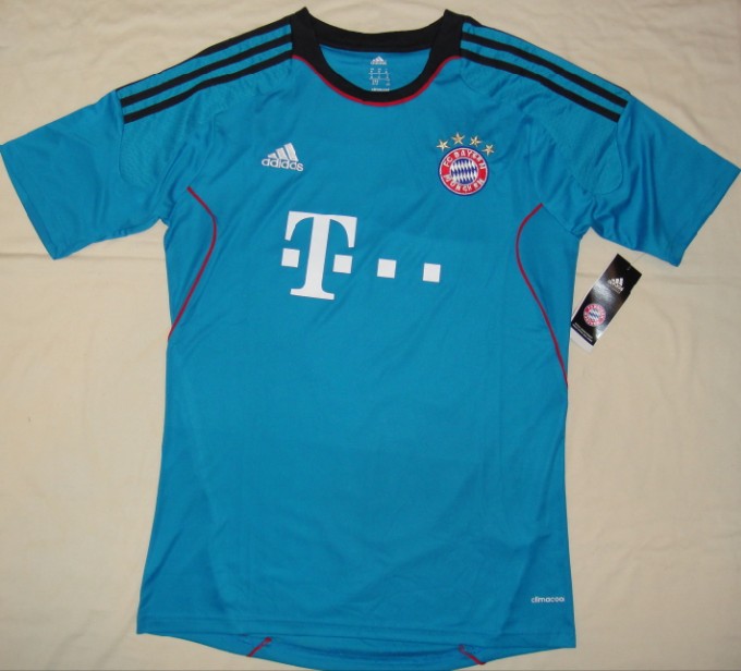 bayern munich blue jersey