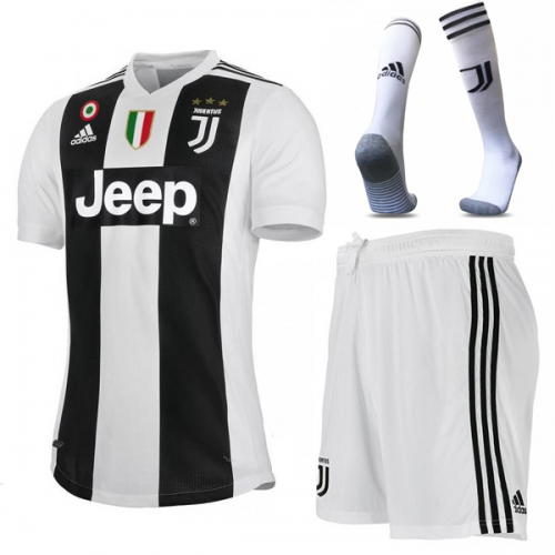 juventus home kit socks